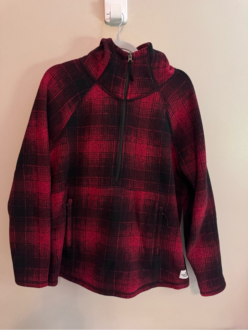 The North Face Women XL Red Black Plaid Hooded Fleece Half Zip Pullover